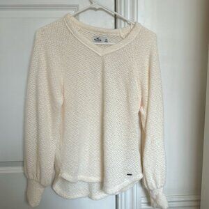 hollister cream v neck sweater